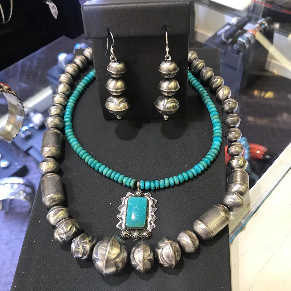 Jewelry photograph from the Mitchell Jewelers Instagram archive, photo 6