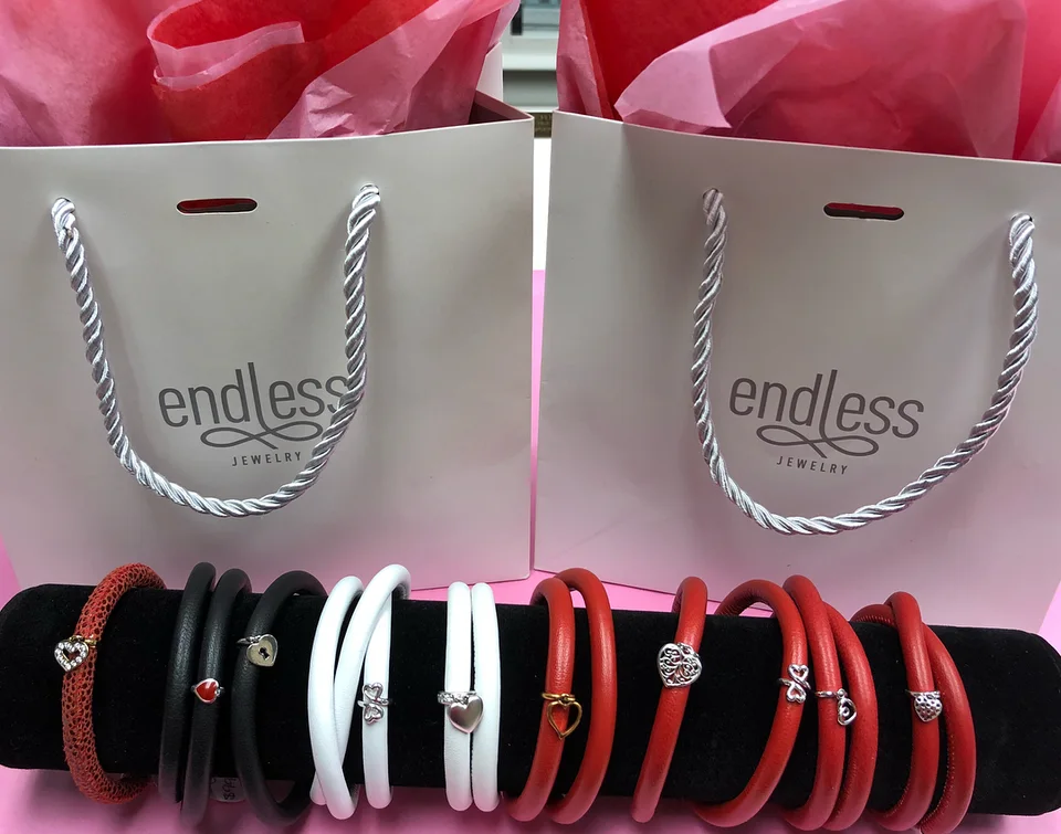 Jewelry gifts from the Mitchell Jewelers Instagram archive, photo 3